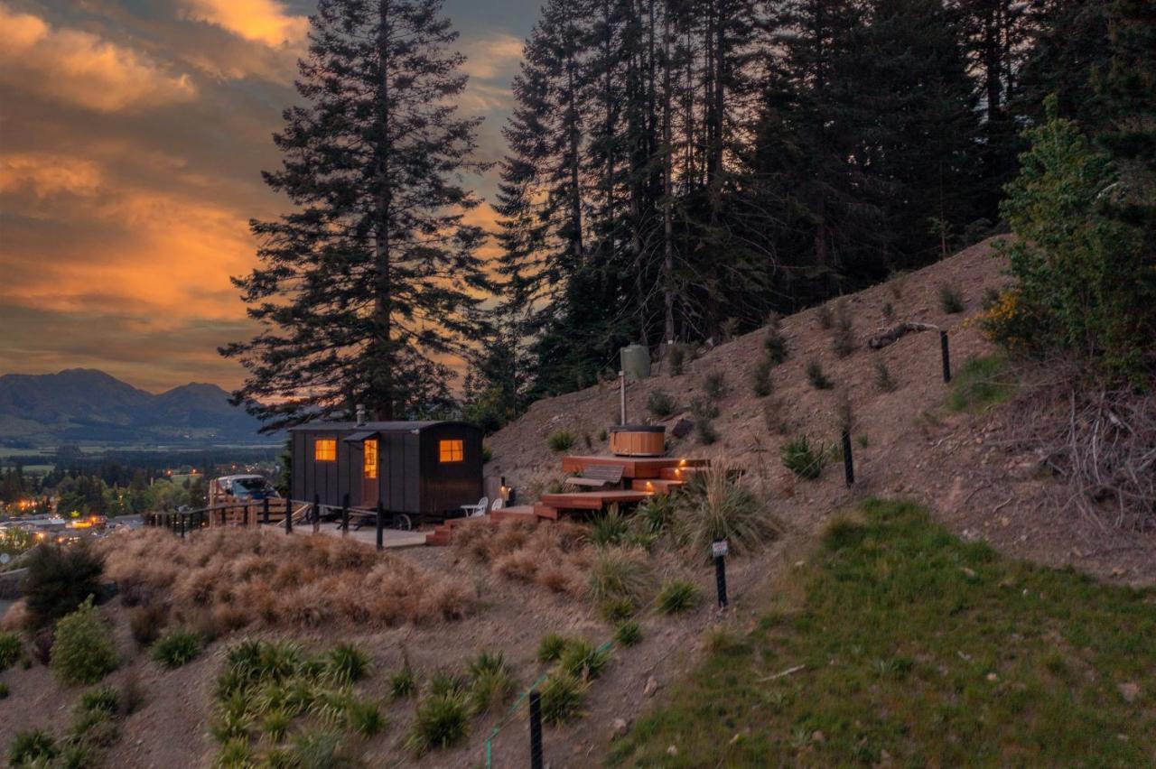 The Shepherds Hut - Boutique Retreat. Hanmer Springs Exteriör bild
